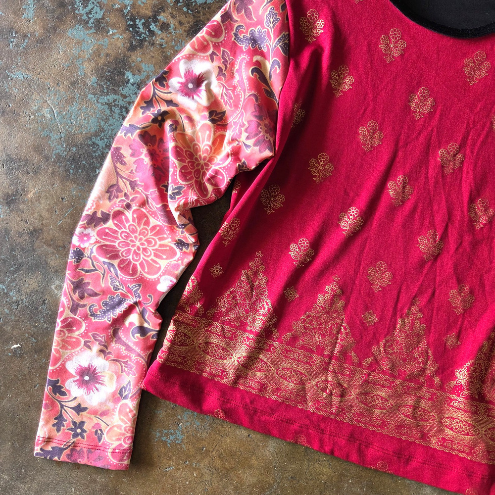 Vintage 90s Floral Print Top Size S Red Asian Inspired Velvet Back Long Sleeve - Picture 4 of 6